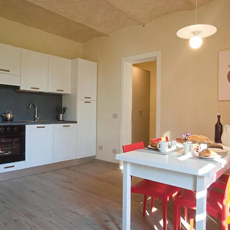 Modern In With Shared Garden * Agliana
